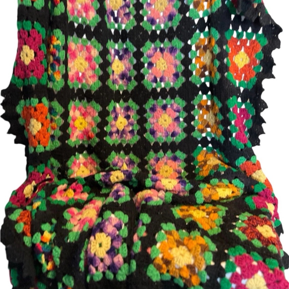 Vintage Crochet Granny Square Blanket Afghan Black 55x75 Green *REPAIR * CUTTER*